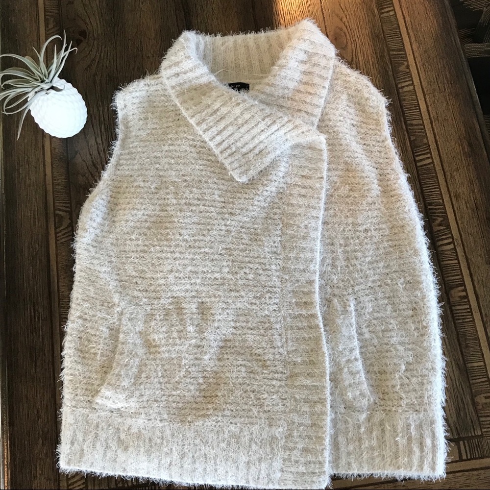 Style & Co. sleeveless fuzzy oatmeal cardigan